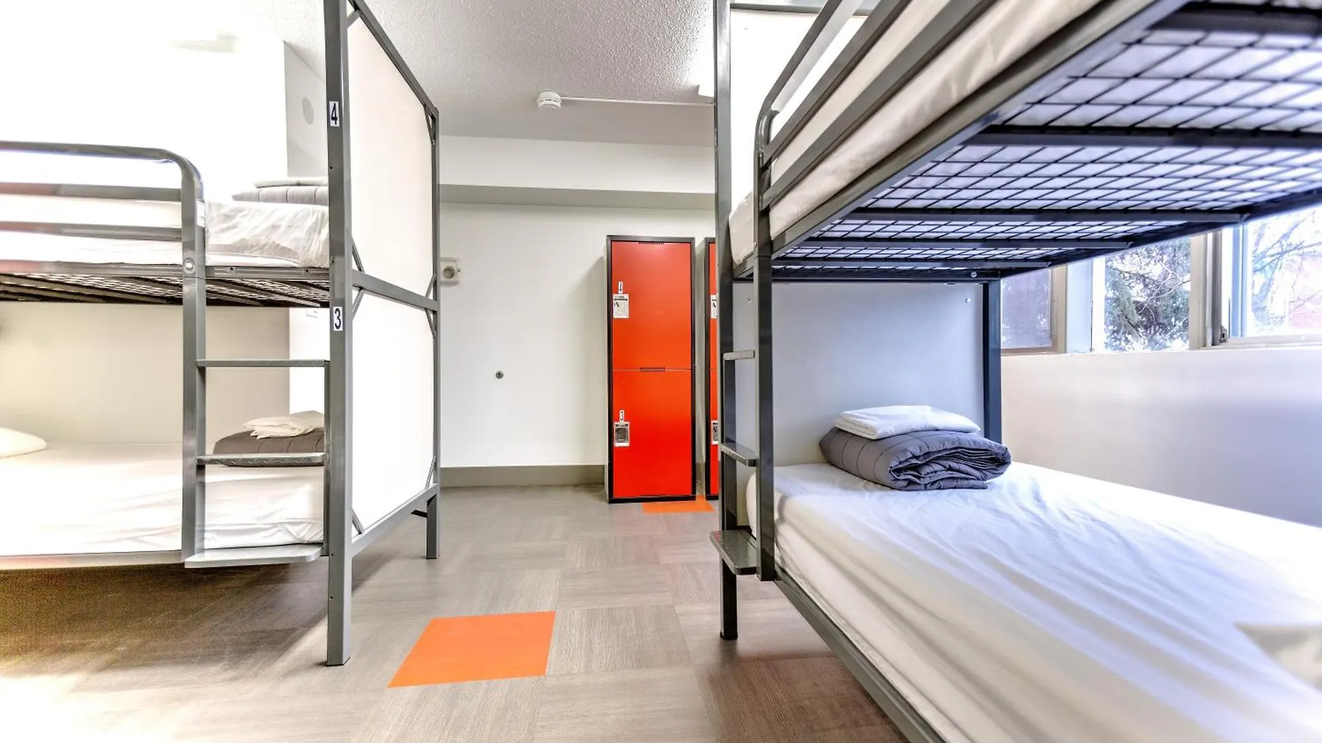 Hi Edmonton - Hostel 0*,  Canada