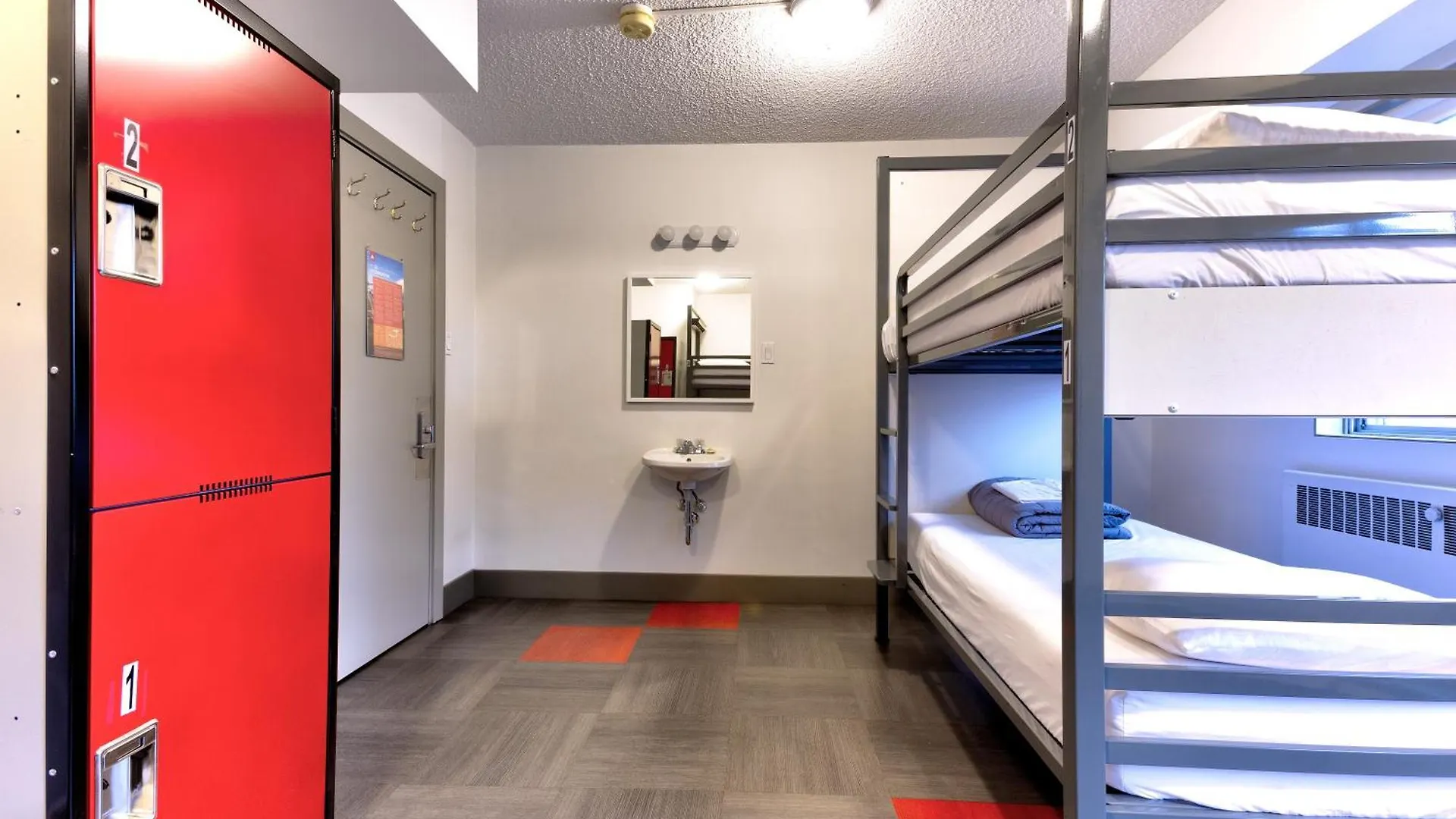 Hi Edmonton - Hostel